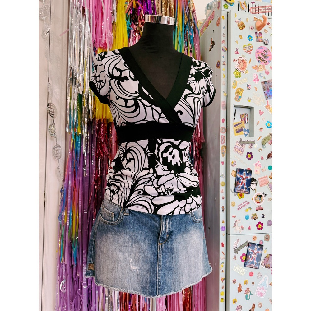 Vintage Y2K 2000s Black and White Floral Empire Waist Tie Back Top